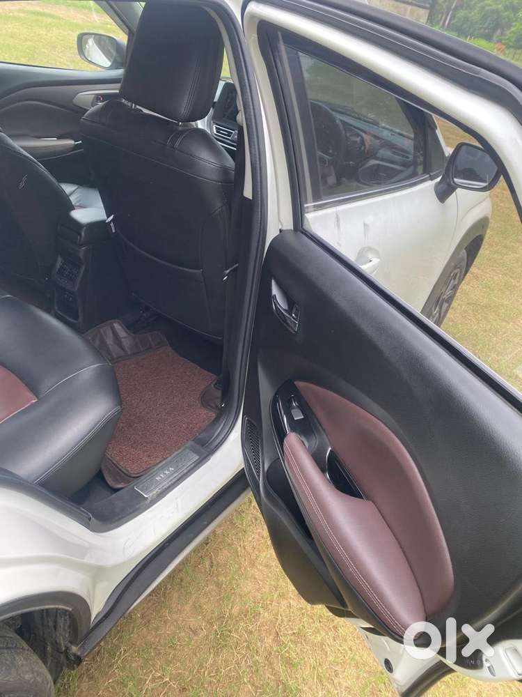 Maruti Suzuki Fronx Zeta 1.0 L Turbo Mt, 2023, Petrol
