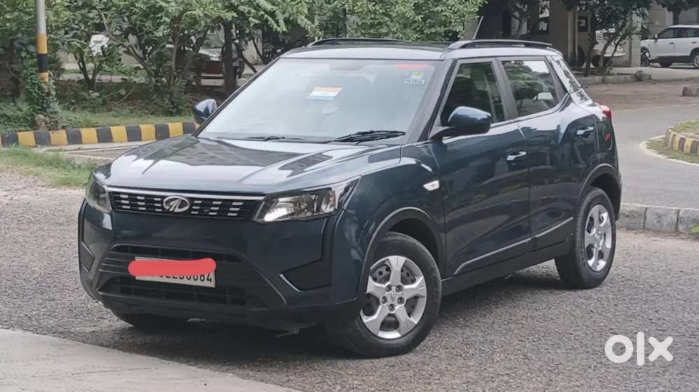 Mahindra Xuv300 2019 Petrol Model A Indian Army Officer Car  Less Dr