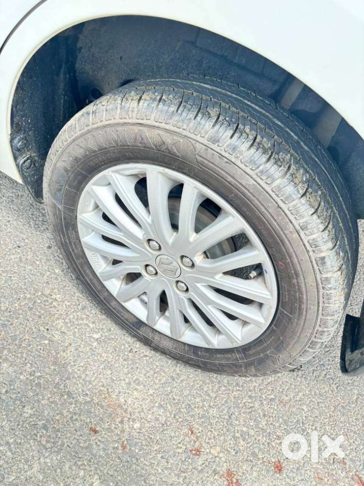 Maruti Suzuki Dzire 1.2 Zxi, 2020, Petrol