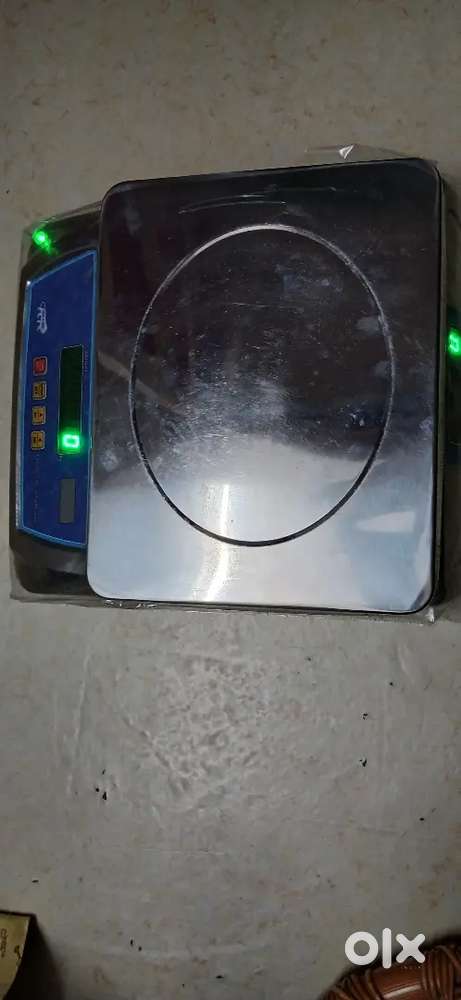 Digital Weighing Scale / Electronic Weighing Machine &ndash; Good Condition