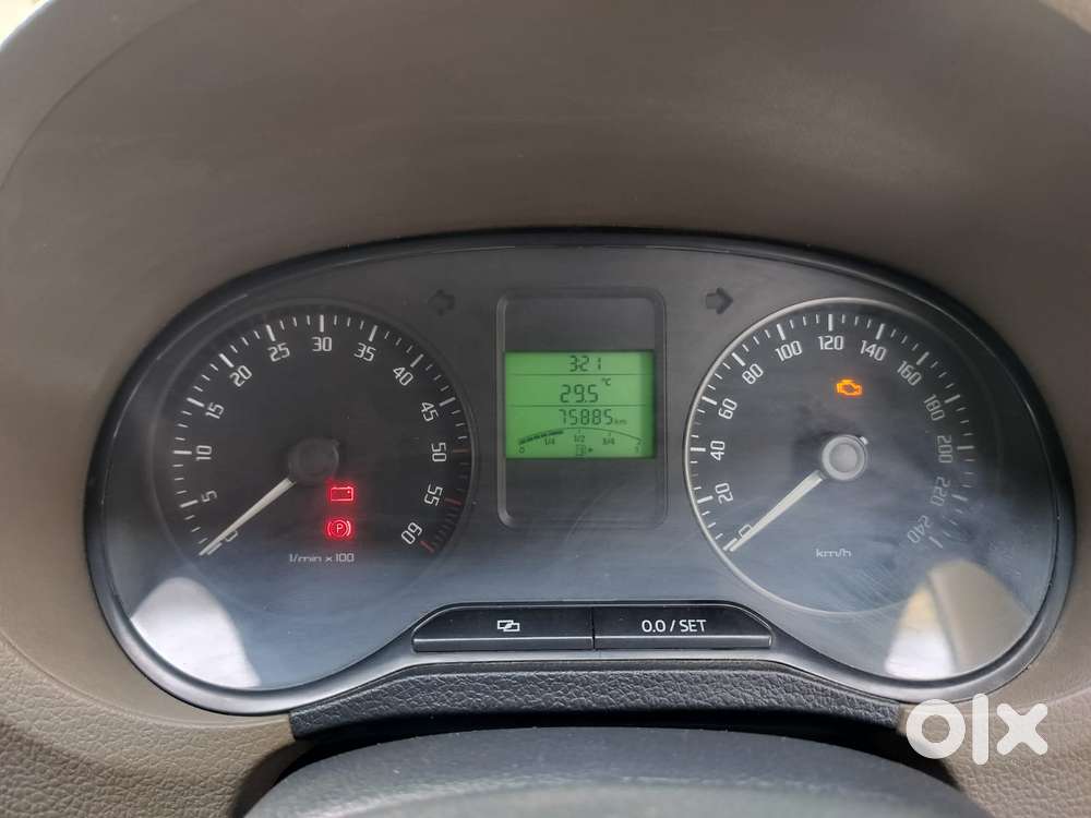 Skoda Rapid 1.6 TDI Ambition Plus Alloy, 2013, Diesel