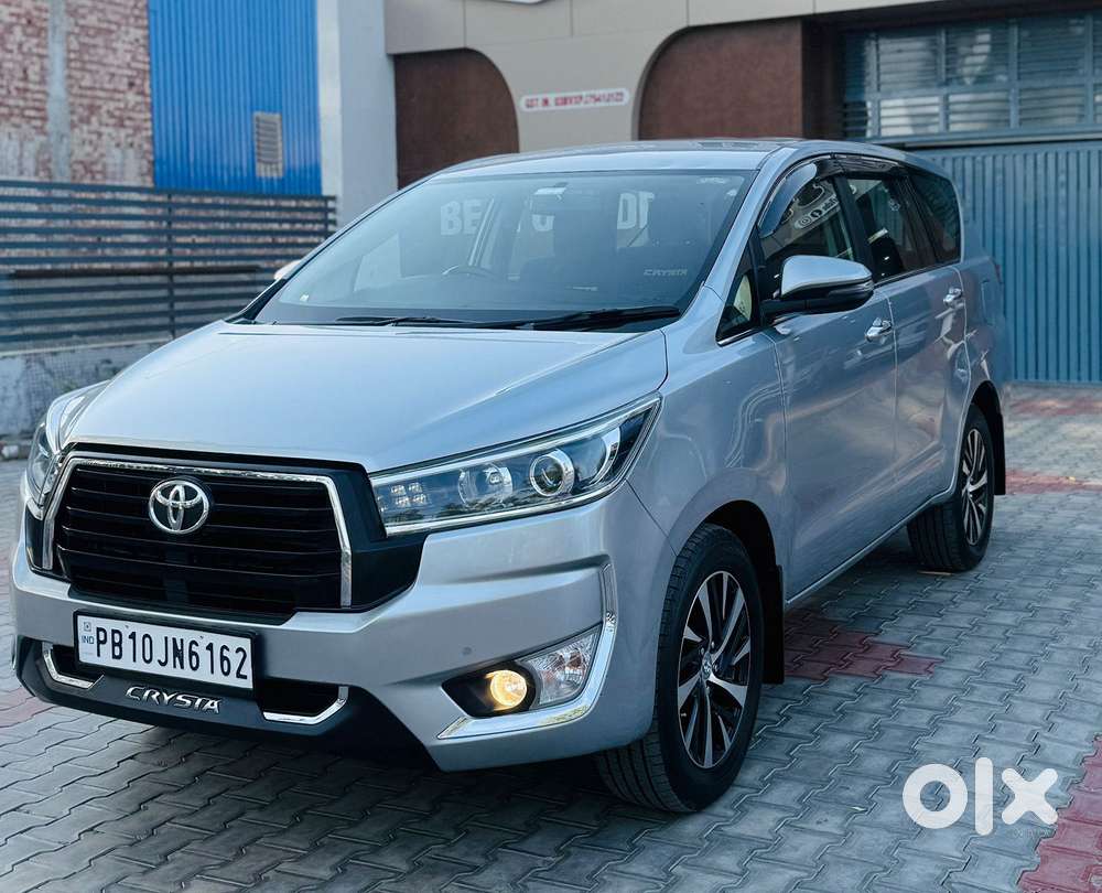 Toyota Innova Crysta 2.7 V, 2022, Diesel
