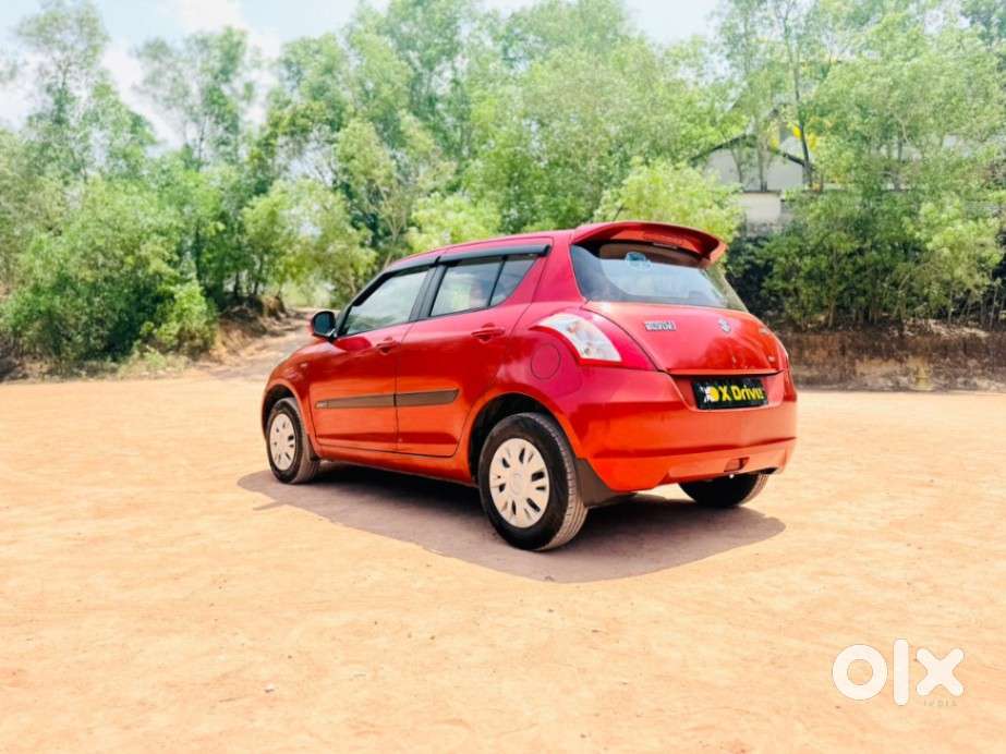 Maruti Suzuki Swift Vxi 1.2 Abs Bs-iv, 2014, Petrol