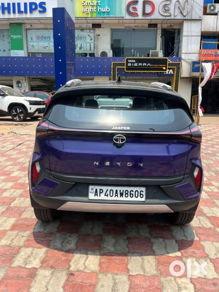 Tata Nexon Fearless 1.2 Revotron Petrol 6 Mt Dt, 2023, Petrol