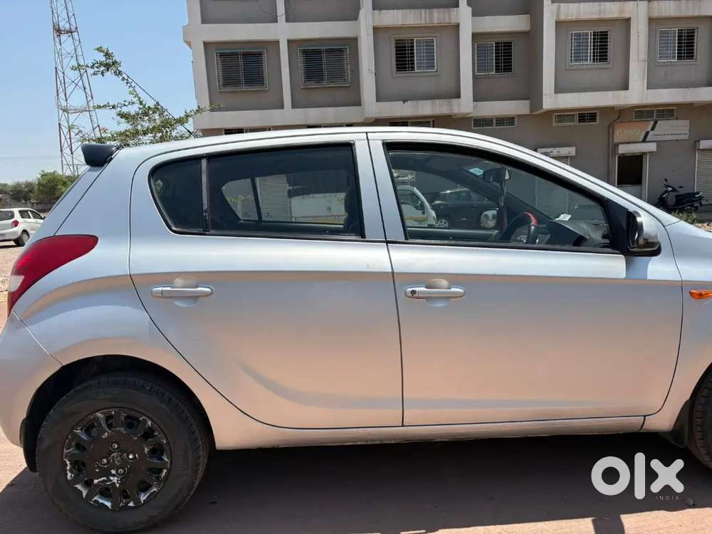 Hyundai I20 2009 Cng & Hybrids 10500 Km Driven Good Condition