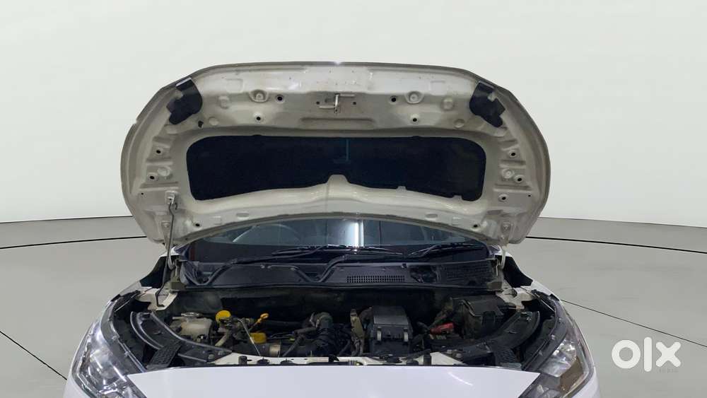Nissan Magnite Xv Turbo, 2023, Petrol