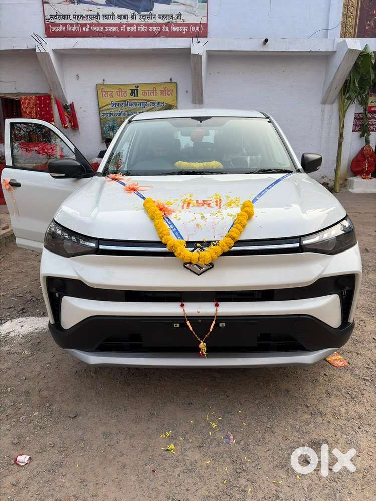 Maruti Suzuki Victoris 2025 Petrol 10000 Km Driven