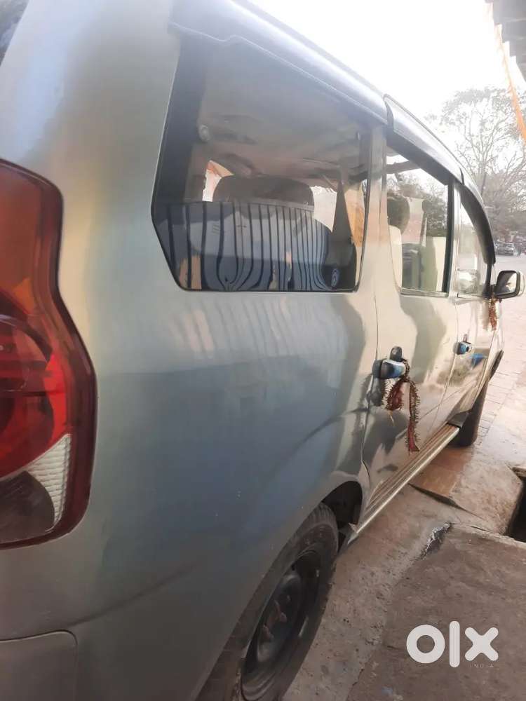 Mahindra Xylo 2009