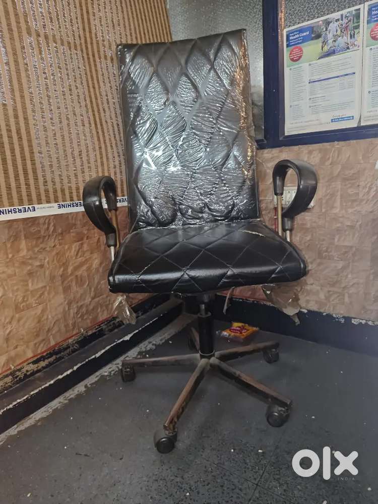 Rolling chair Buy Sell Used Furniture in India OLX