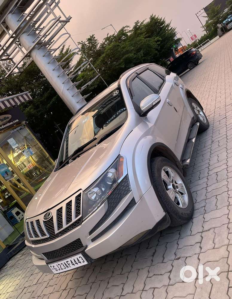 Mahindra Xuv500 W8, 2013
