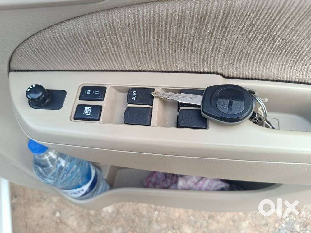 Maruti Suzuki Ertiga Vxi Abs, 2012, Petrol