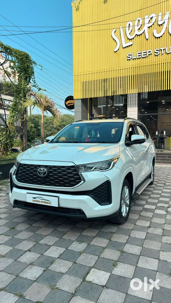 Toyota Innova Hycross 2.0 Vx Hybrid 8 Str, 2023, Petrol