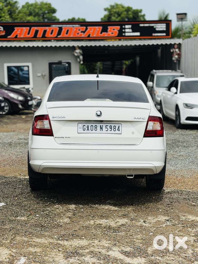 Skoda Rapid Elegance 1.6 Mpfi Mt, 2018, Petrol