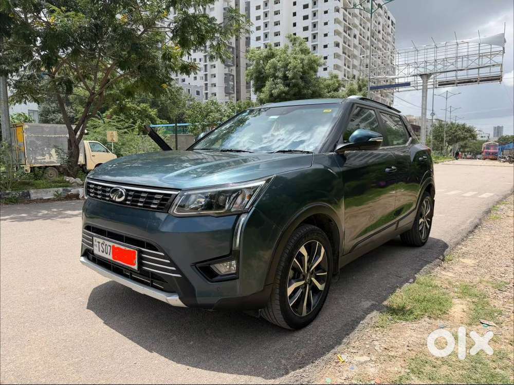 Mahindra Xuv300 W8 Diesel  Single Owner  52k Km  Sunroof  Excellen