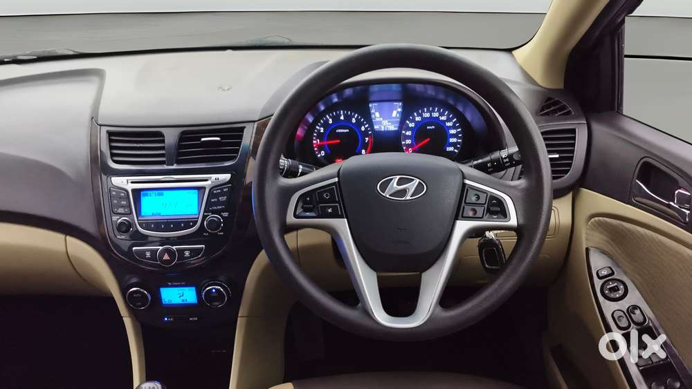 Hyundai Verna Fluidic 1.6 Vtvt Sx, 2014, Petrol