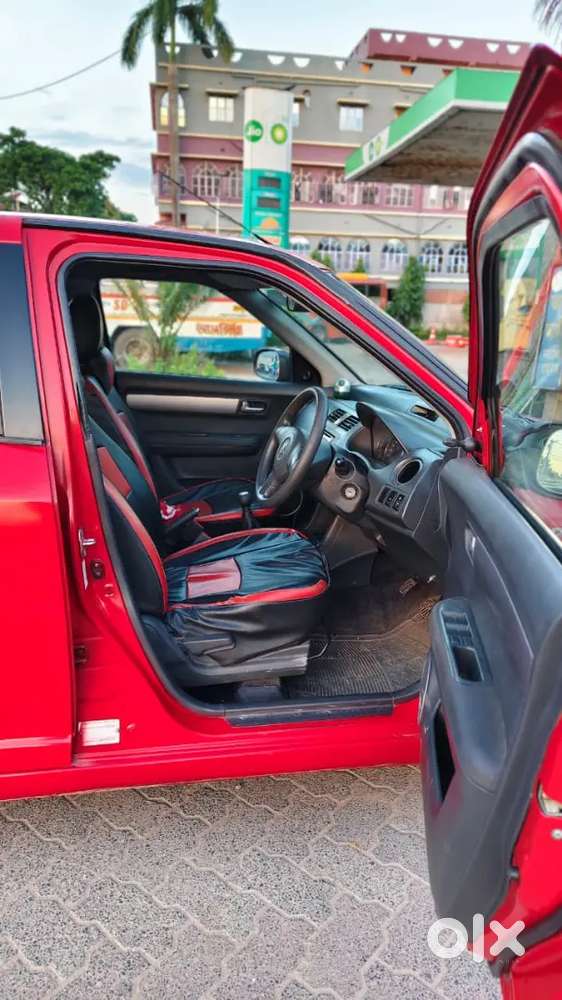 Swift Maruti Suzuki 2010 75000 Km Driven