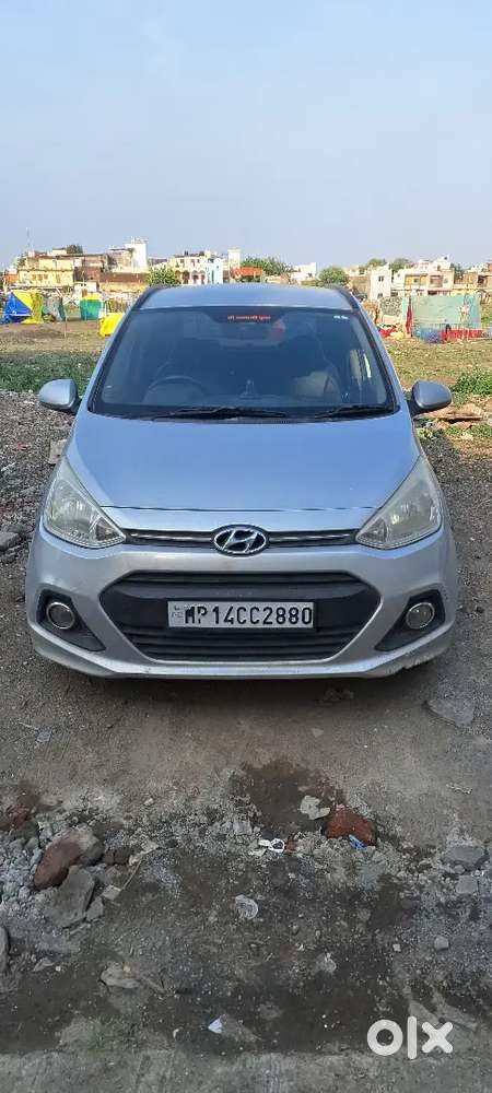 Hyundai Grand I10 Sportz 2017 Car