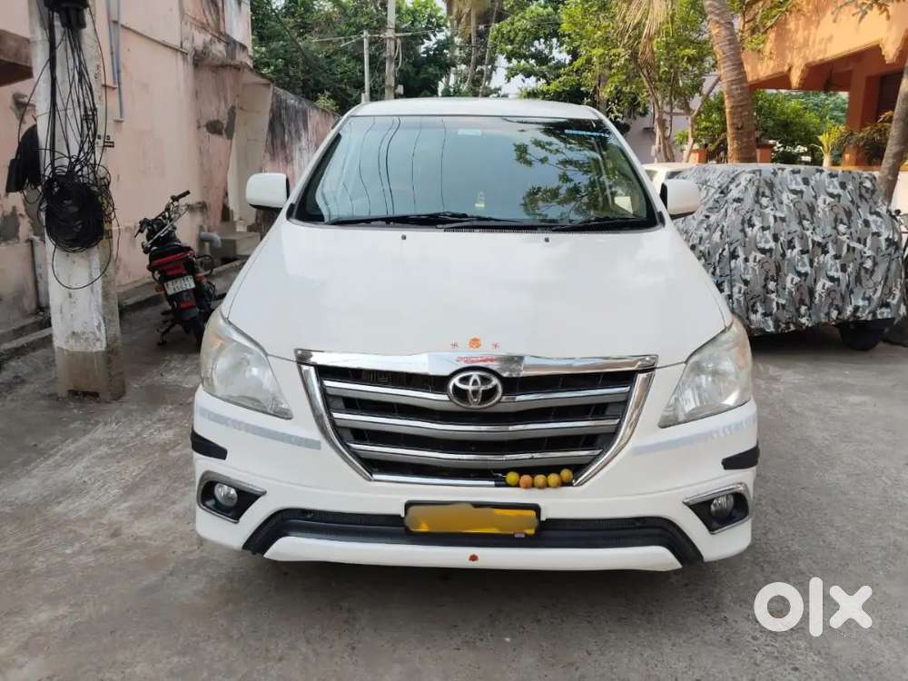 Toyota Innova 2016 Diesel Well Maintained