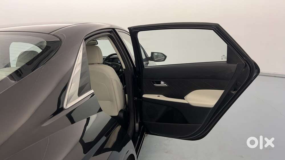 Hyundai Verna Sx 1.5 Petrol Ivt, 2023, Petrol