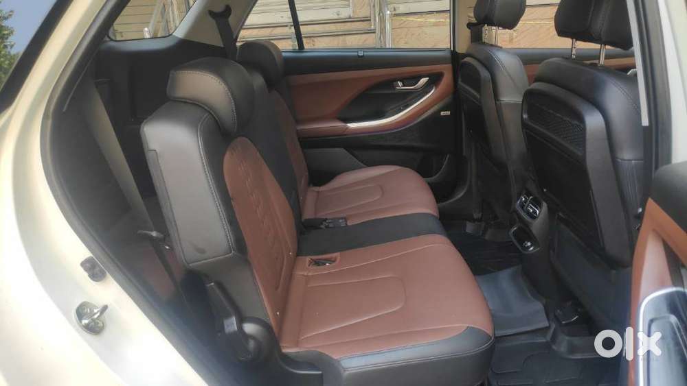 Hyundai Alcazar Platinum 7 Str 1.5 Turbo Petrol Adventure, 2024, Pet..