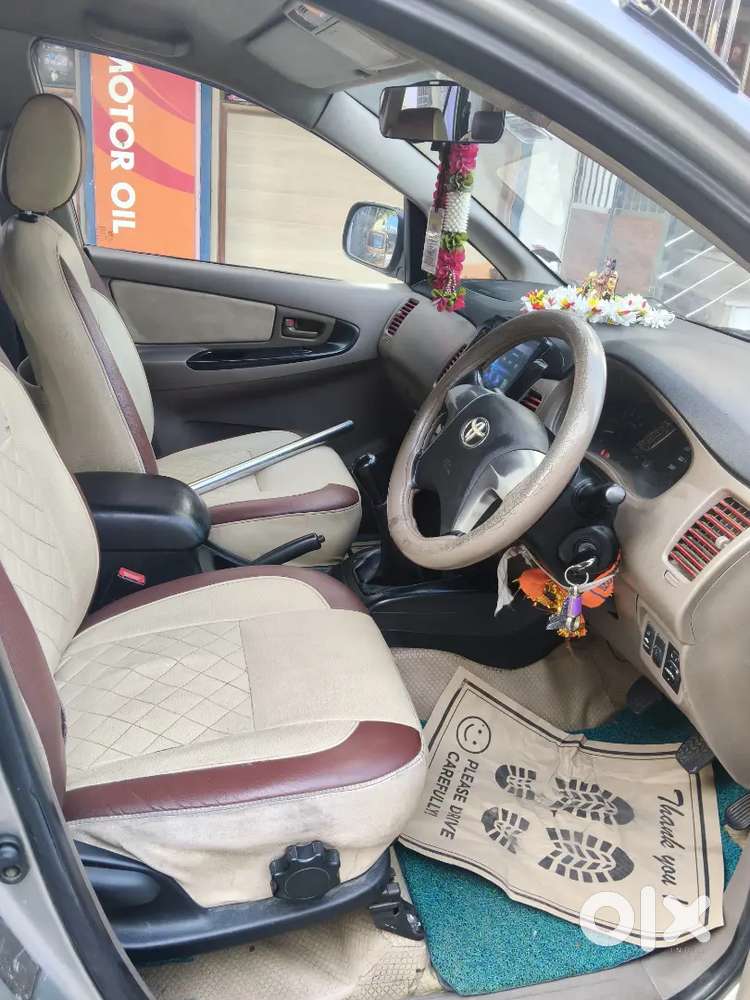 Toyota Innova 2016g
