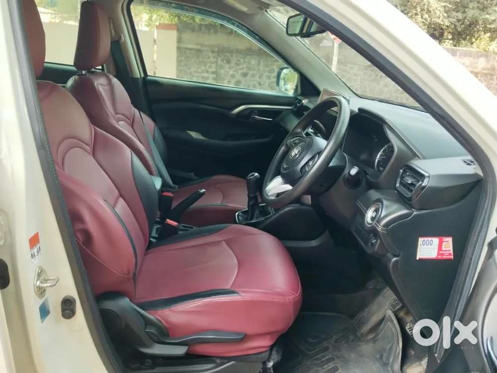 Toyota Urban Cruiser Hyryder, 2025, Petrol