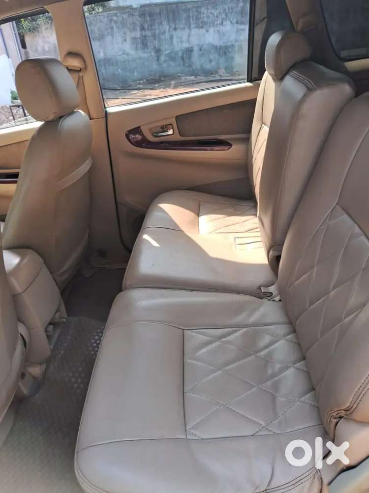 Toyota Innova 2006 Diesel Well Maintained