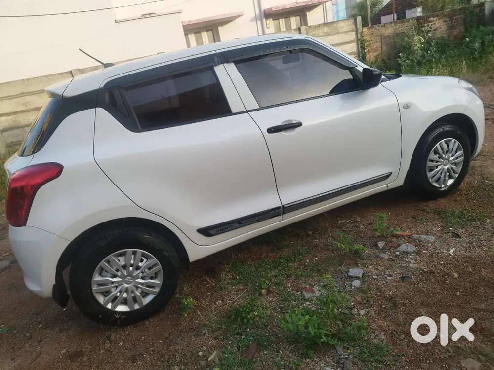 Maruti Suzuki Swift Lxi 2019