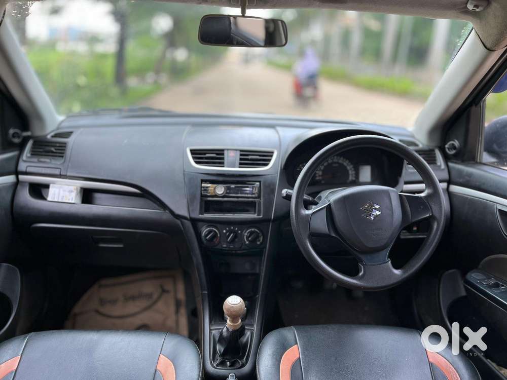 Maruti Suzuki Swift Vxi + Manual, 2016, Petrol