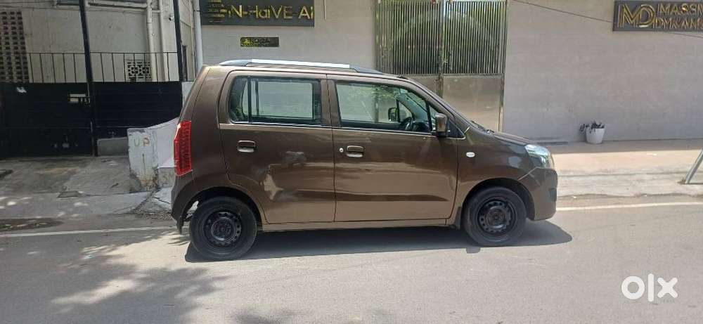 Maruti Suzuki Wagon R Amt Vxi, 2017, Petrol
