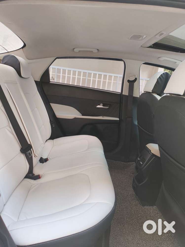 Hyundai Verna 1.5 Sx Petrol Mt, 2023, Petrol