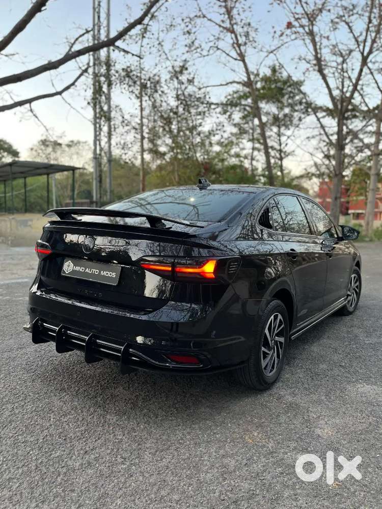 2025 Vw Virtus Topline 1.0 Tsi At  Deep Black Pearl