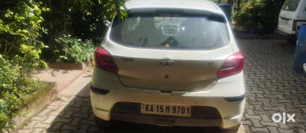 Tata Tiago Revotron Xt 2017 Petrol