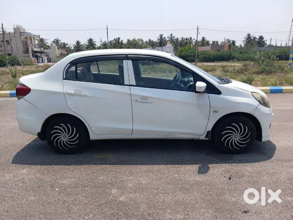 Honda Amaze 2013 Diesel Well Maintained