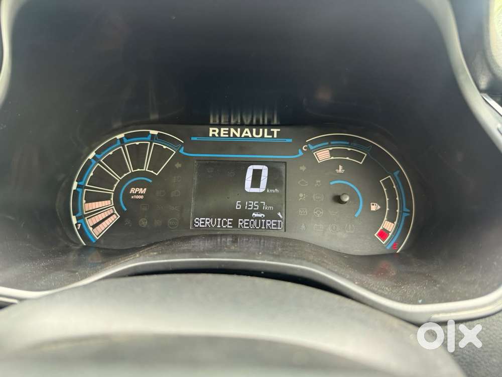 Renault Triber Rxt Easy-r Amt, 2022, Petrol