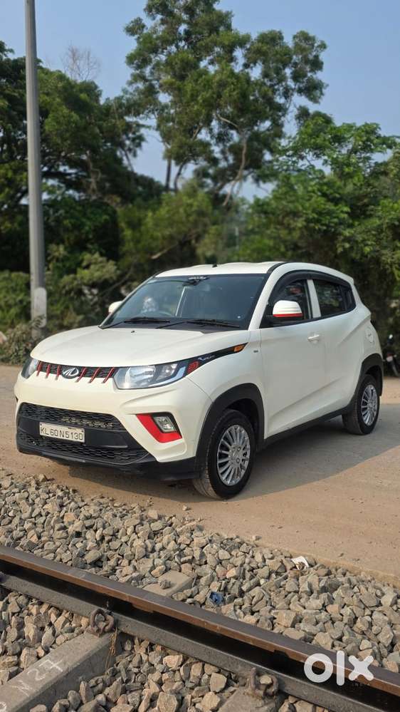 Mahindra Kuv 100