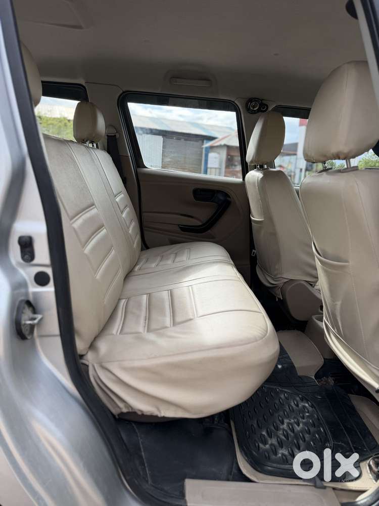 Mahindra Tuv 300 T4 Plus, 2016, Diesel