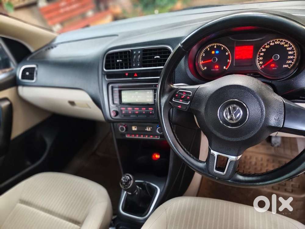 Volkswagen Polo Petrol Highline 1.2l, 2014, Petrol