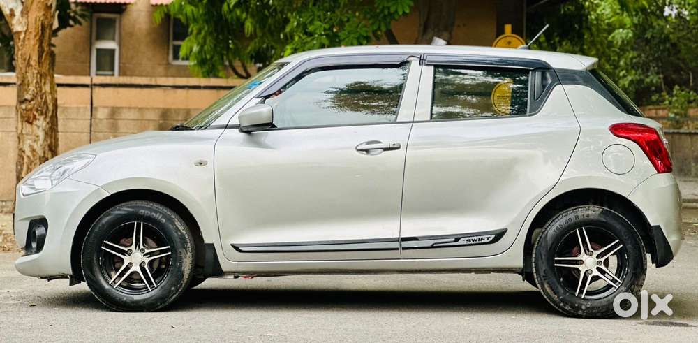 Maruti Suzuki Swift 1.2 Lxi (o), 2021, Petrol