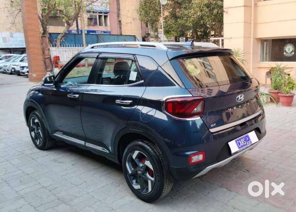 Hyundai Venue Sx(o) 1.0 Turbo Dct Knight Edition Dual Tone, 2020, Pe..