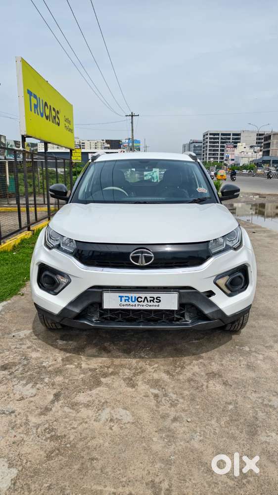 Tata Nexon 1.5 Revotorq Xm (s), 2021, Petrol