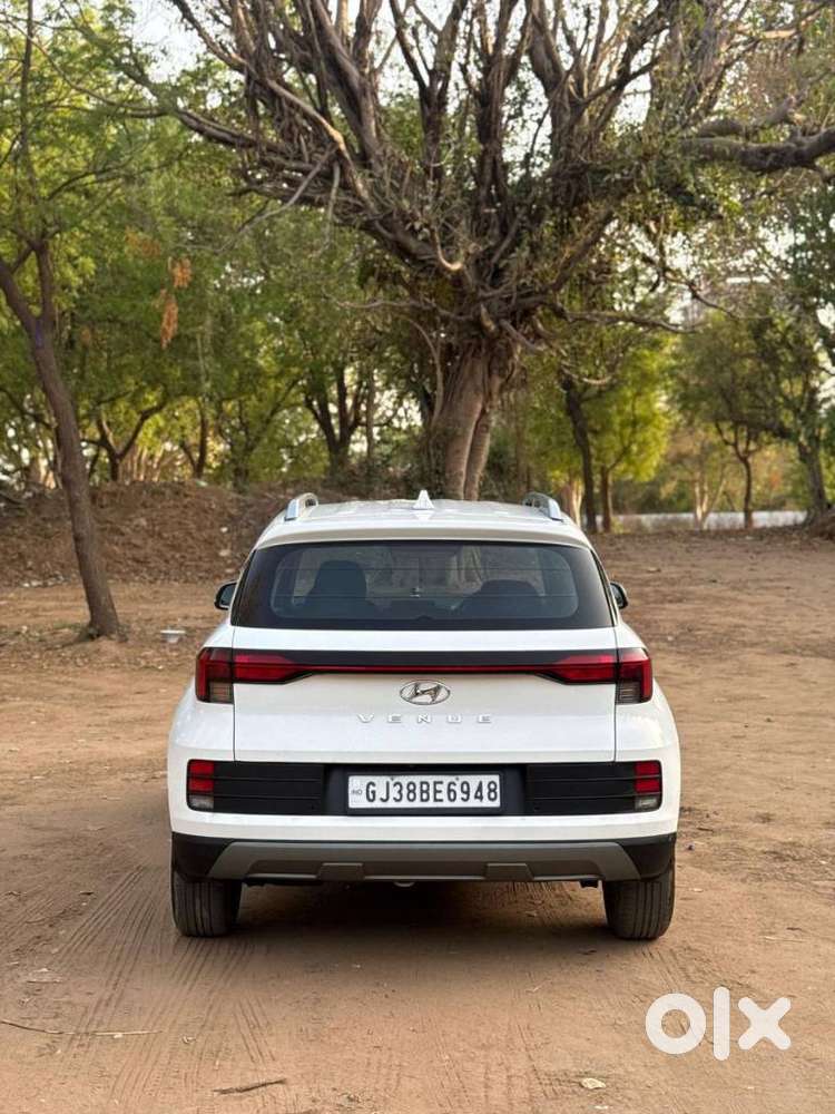 Hyundai Venue 1.5 S (o) Crdi, 2023, Diesel