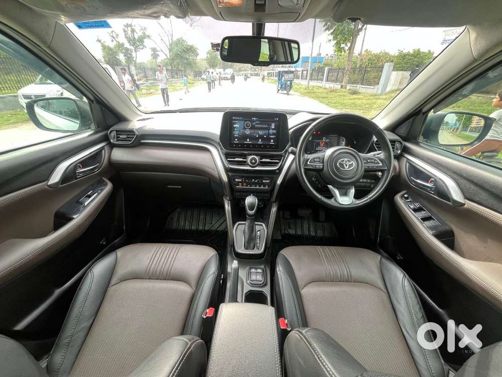 Toyota Urban Cruiser Hyryder 1.5 V Hybrid, 2023