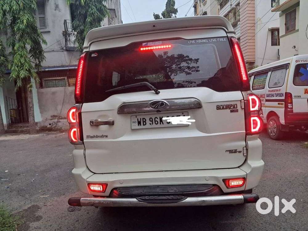 Mahindra Scorpio S11, 2019