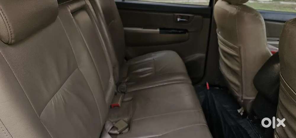 Toyota Fortuner Diesel 2012