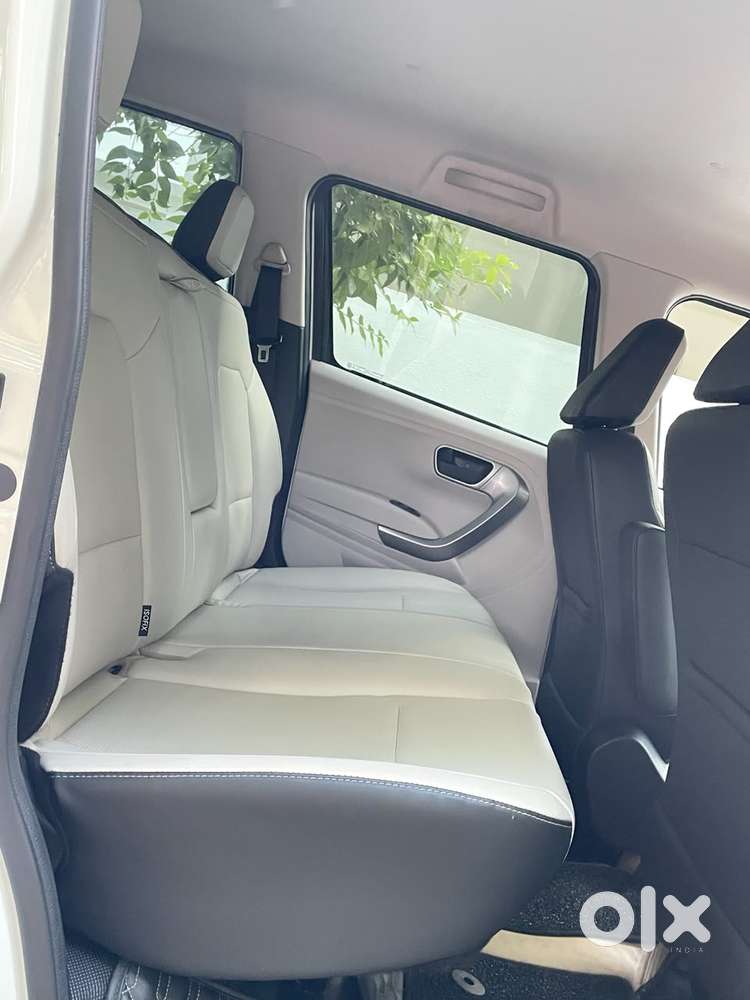 Mahindra Bolero Neo N11, 2025, Diesel