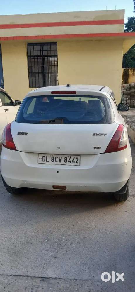 Maruti Suzuki Swift Zxi 2013
