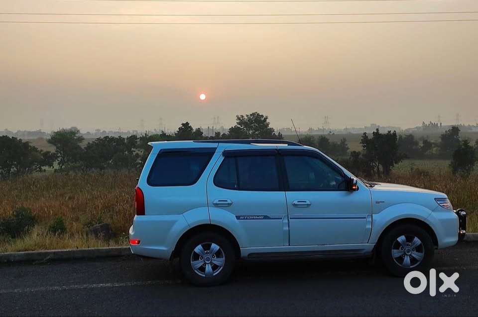 Executive-driven Well Maintained Tata Safari Storme For Sale