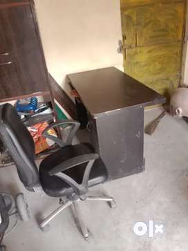 Second hand best sale chair olx