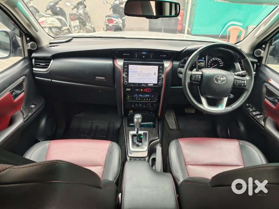 Toyota Fortuner Legender 4x4 At 2.8, 2025, Diesel